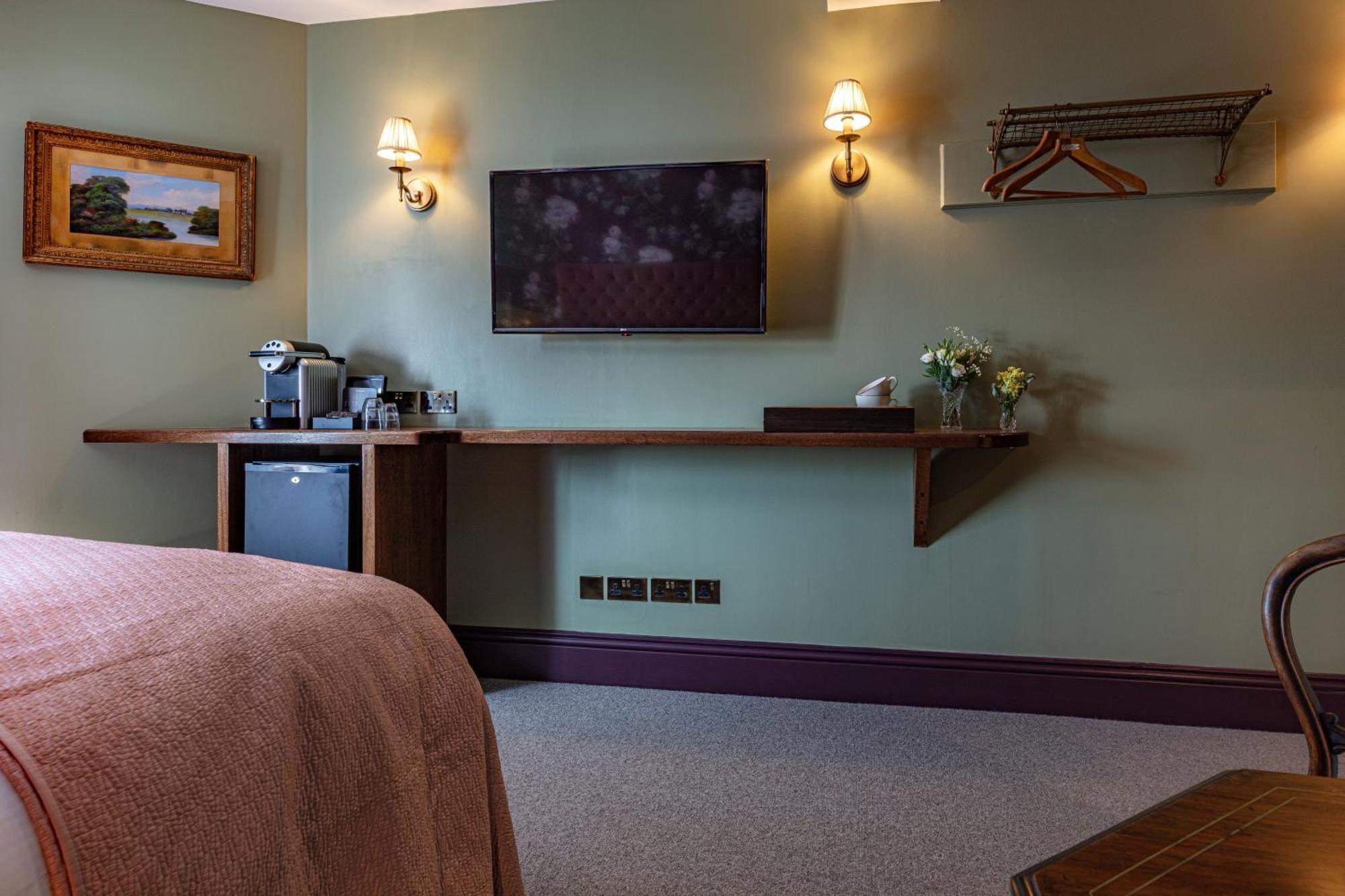 The Red Lion Hotel ロンドン エクステリア 写真